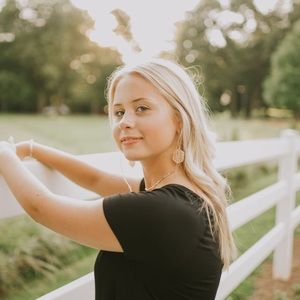 Meet your Posher, Erika